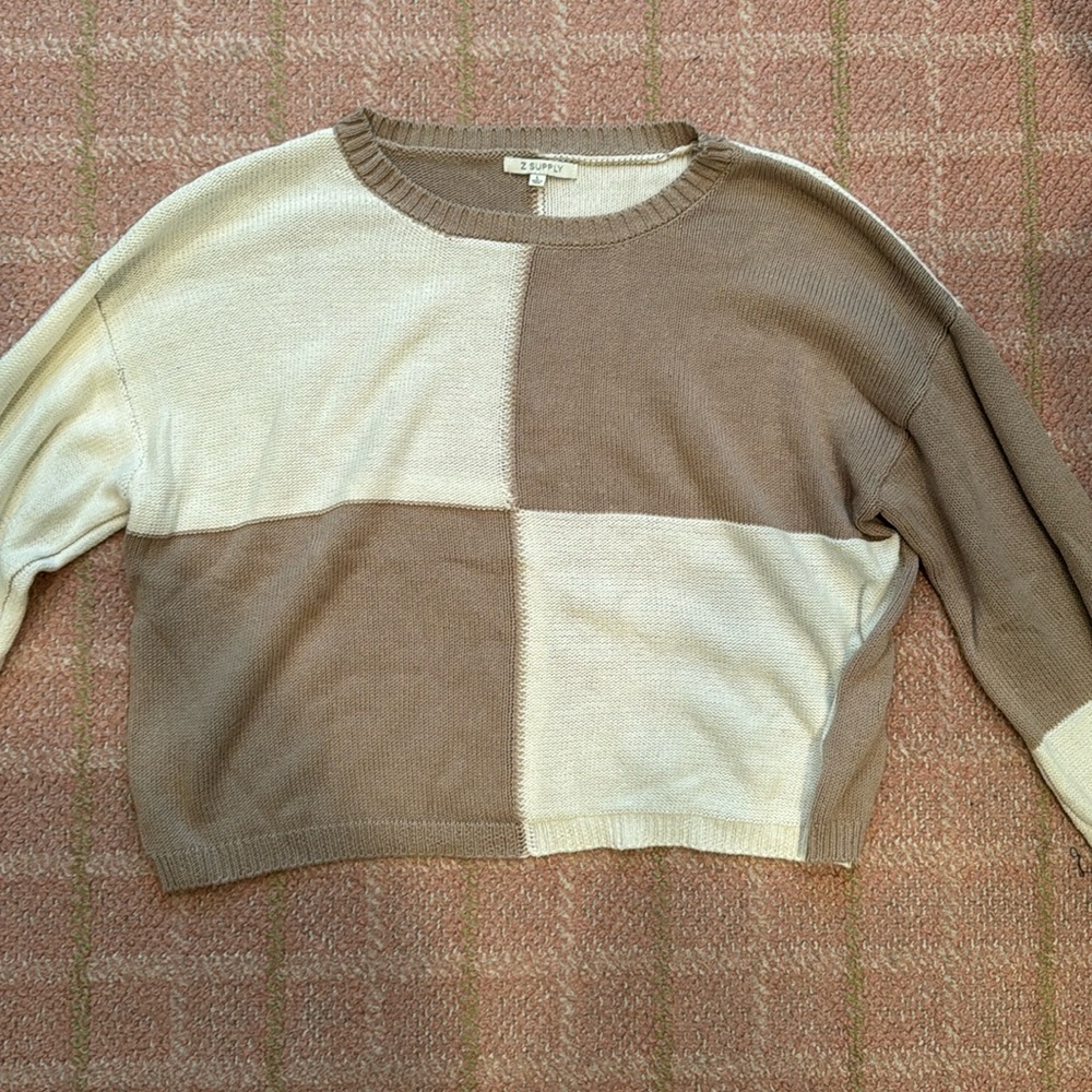 Z supply tan and white sweater